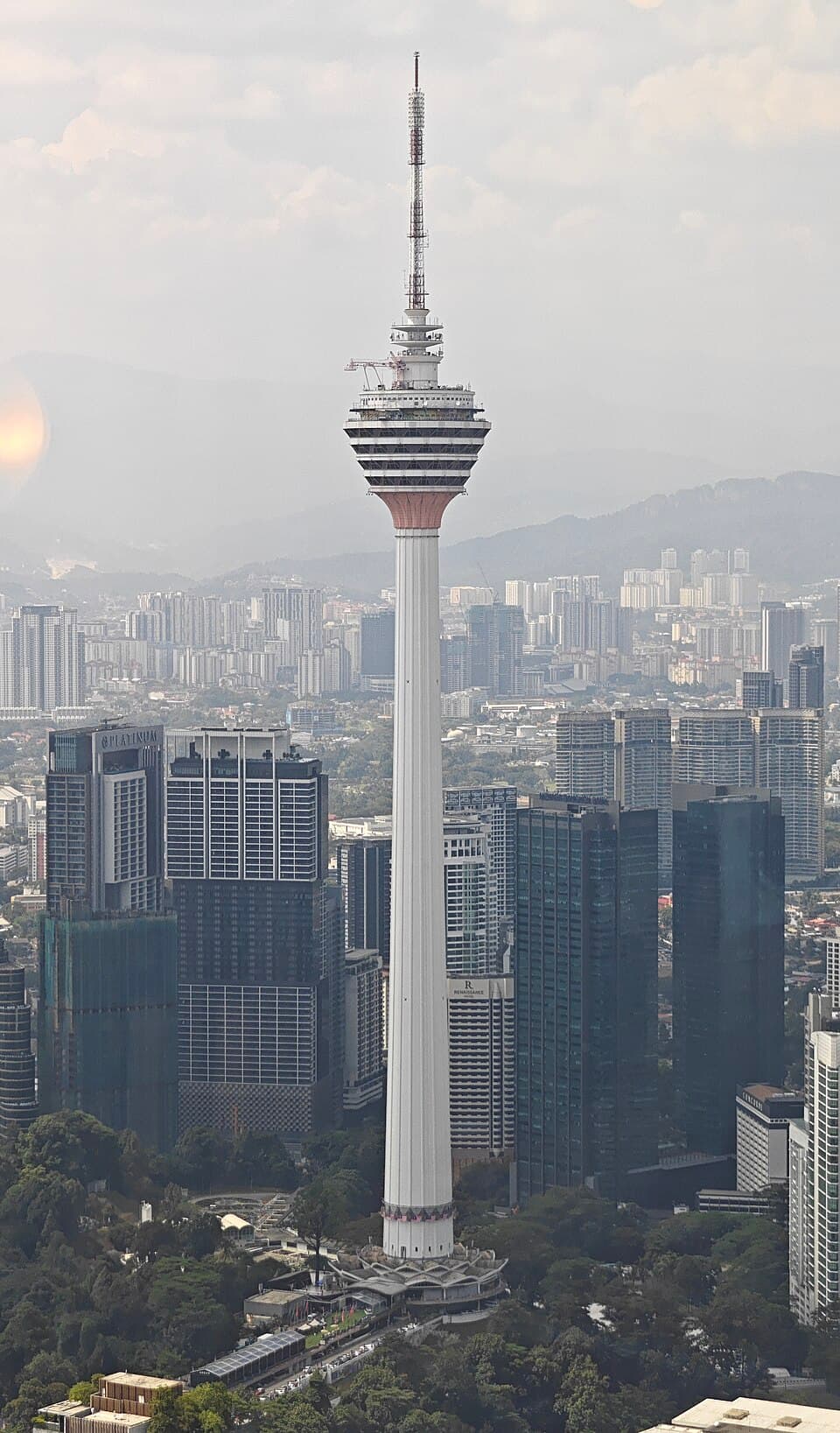 KLCC Aquarium & Menara KL Tower