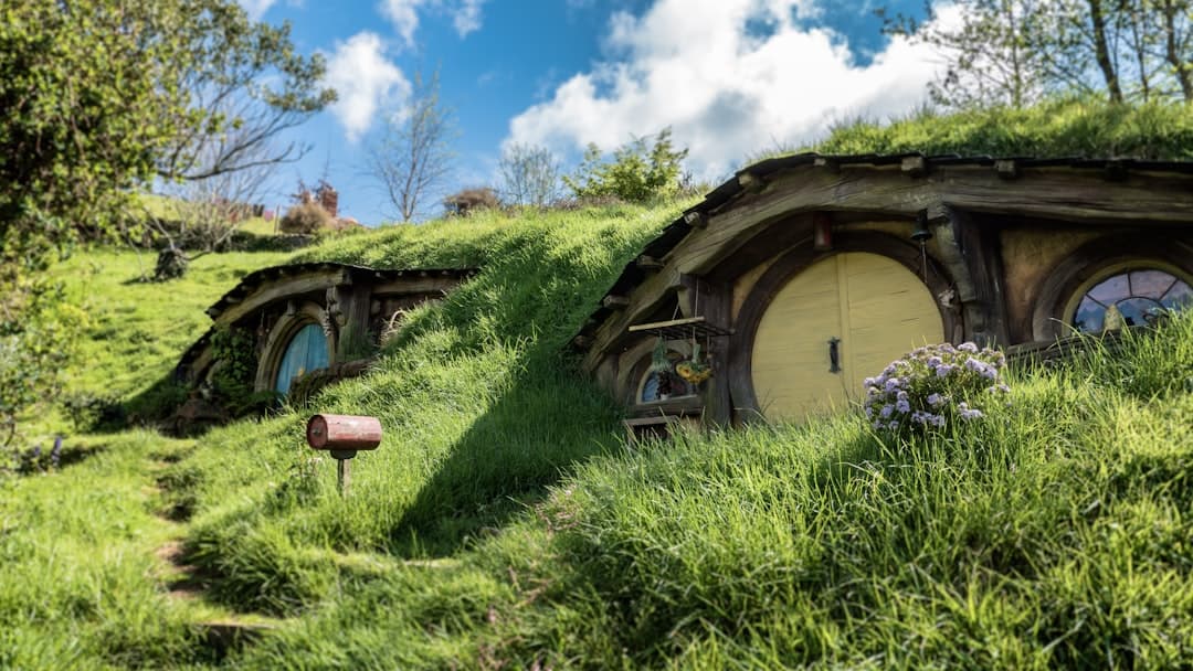 Hobbiton Movie Set