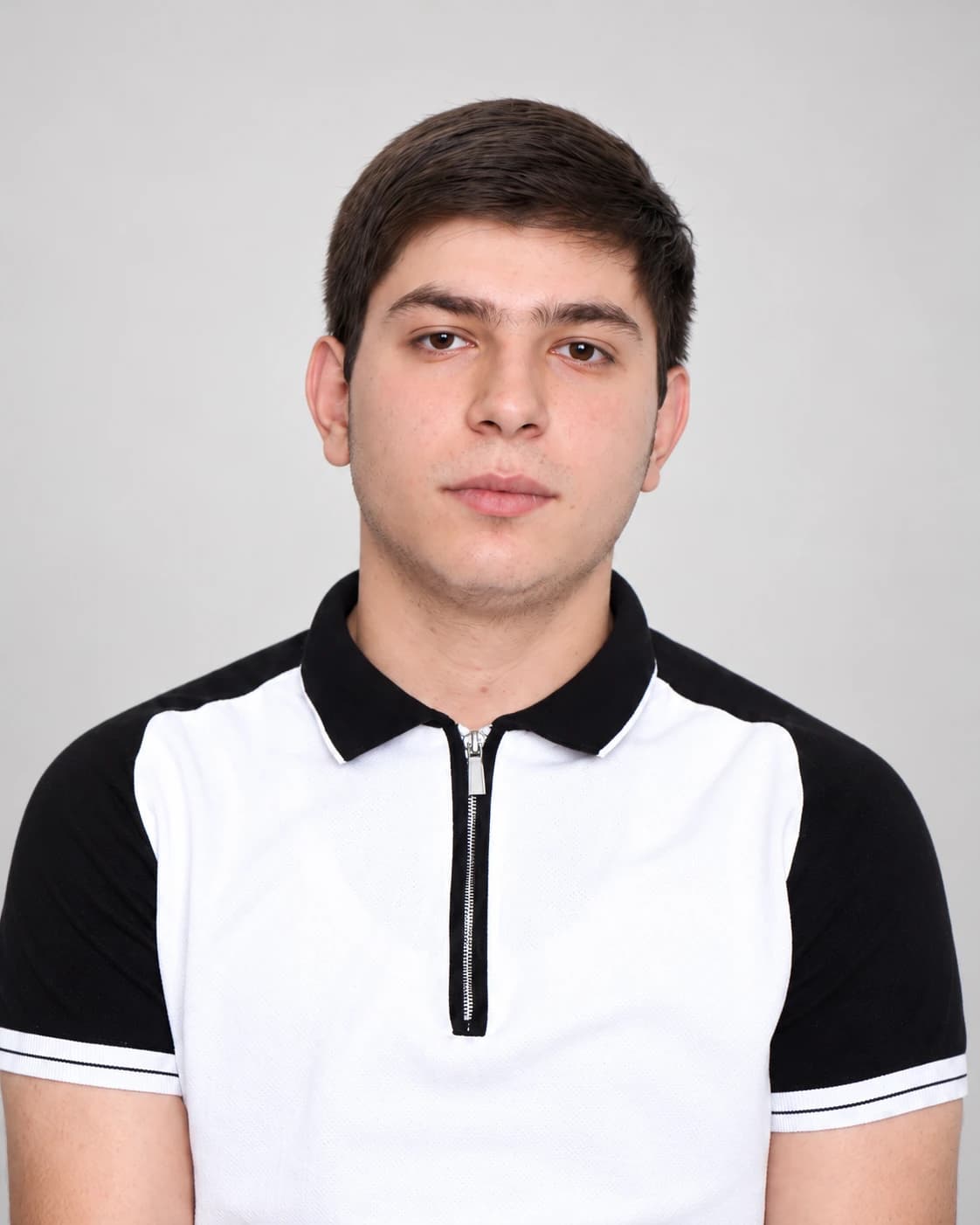 Yura Grigoryan, founder of VeloraTravel