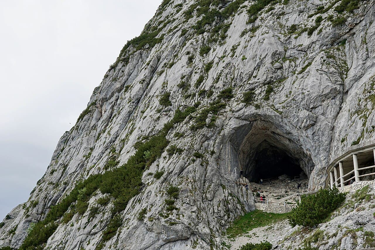 Eisriesenwelt (Ice Cave)