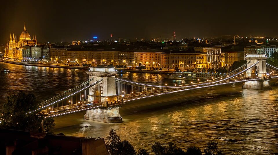 Chain Bridge (Budapest)