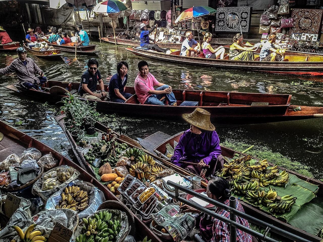 Damnoen Saduak Floating Market